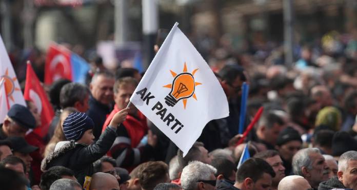 AKP'nin 6,5 milyon oyu hangi partiye gitti? 7